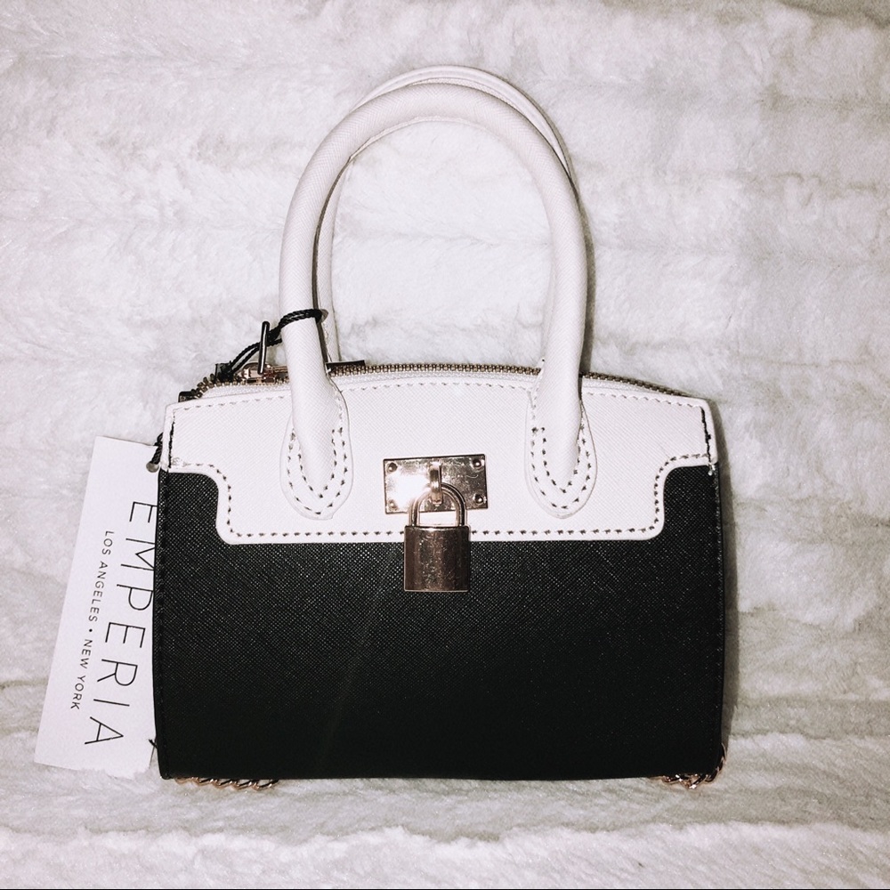 ⚫️Mini Oreo Colorway Satchel⚫️